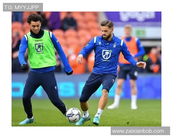 雷丁与加的夫城激战正酣谁能在这场魔方对决中笑到最后